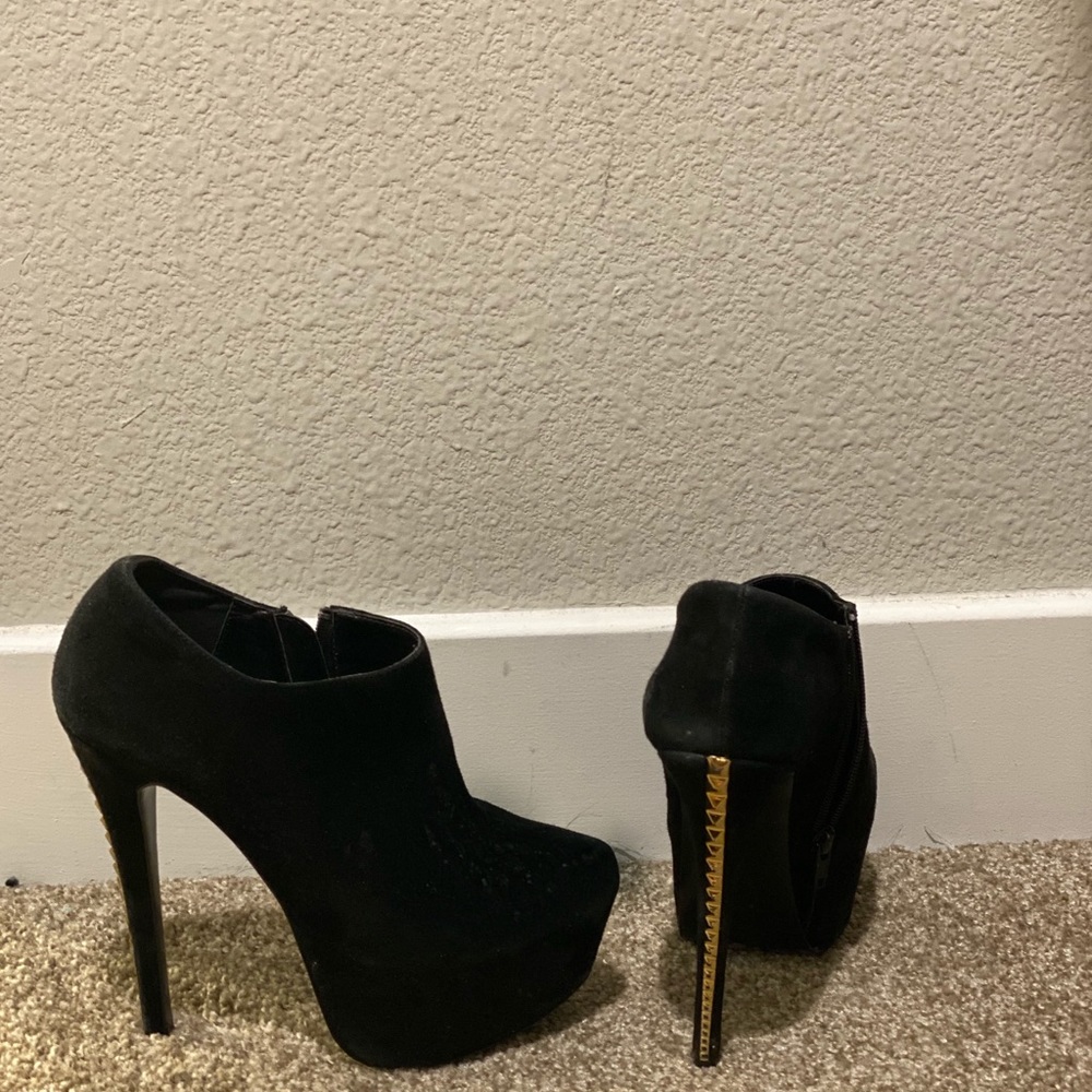 Steve Madden Vyktem Bootie